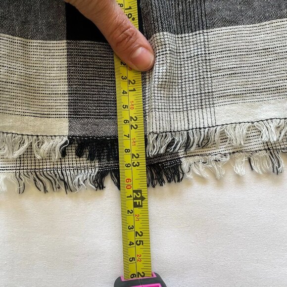 Women's / Teen's Moon River Black Cream Checkered Sleeveless Top size M - Picture 8 of 8